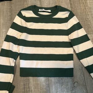 Zara Green and White Medium Long- sleeved cropped shirt